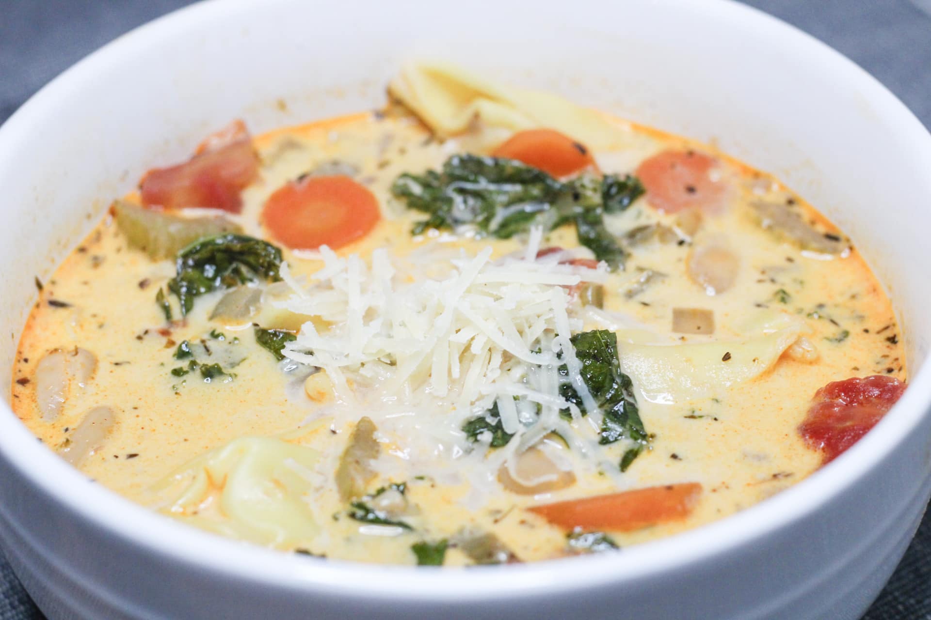 vegetarian tortellini soup